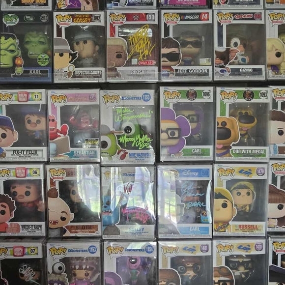 Funko Pop Vinyl Figure Collection - Picture 6 of 10
